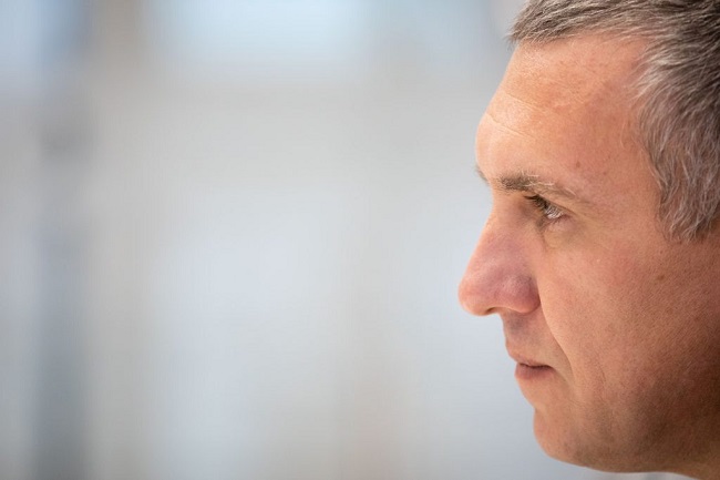 Петро Порошенко зустрівся з Євгеном Пановим і привітав бранця Кремля з поверненням додому