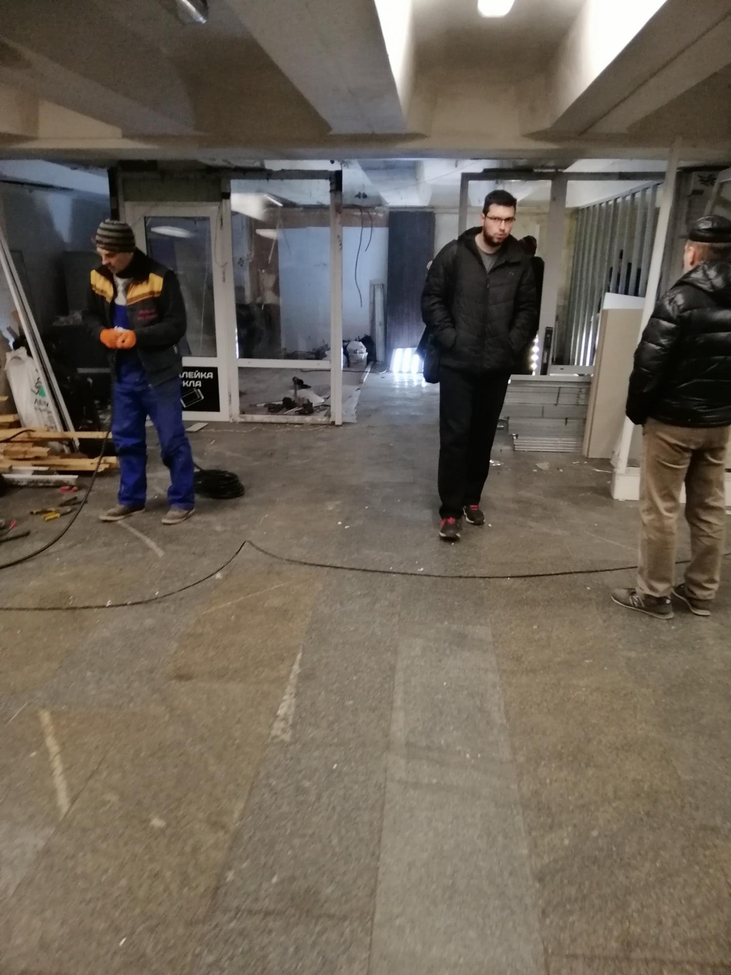 У переходах метро знесені кіоски замінюють на нові: свіжі фото