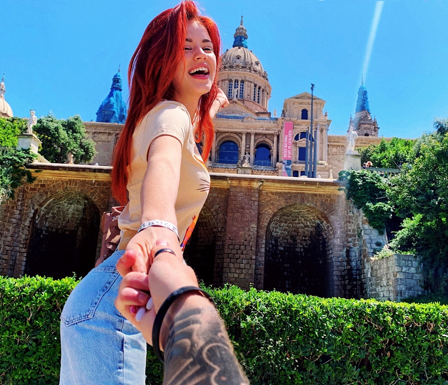 Звезда сериала “Школа" выпустила первую украиноязычную песню