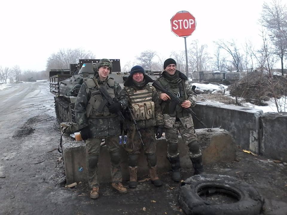 Боже, не отнимай цвет нации: украинцы скорбят о погибшем воине (фото)