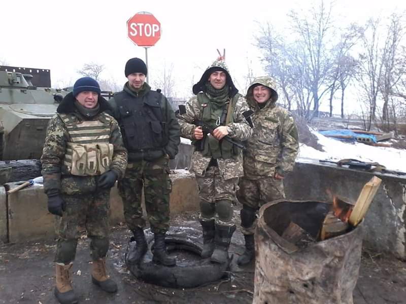 Боже, не отнимай цвет нации: украинцы скорбят о погибшем воине (фото)