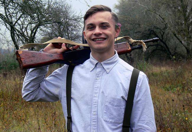 Йому б виповнилося 20 років: у мережі згадують добровольця з позивним Діллі