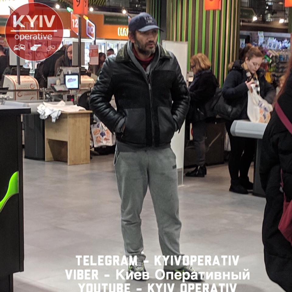 Охранники в доле? Виртуозные карманники ловко обчищают киевлян (обновлено)