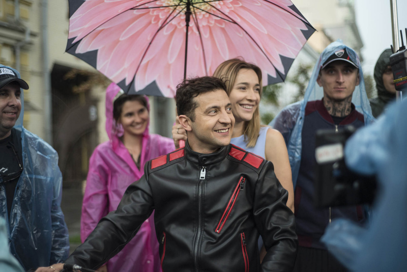 &quot;Я, ты, он, она&quot;: вышел новый тизер романтической комедии с Зеленским (видео)