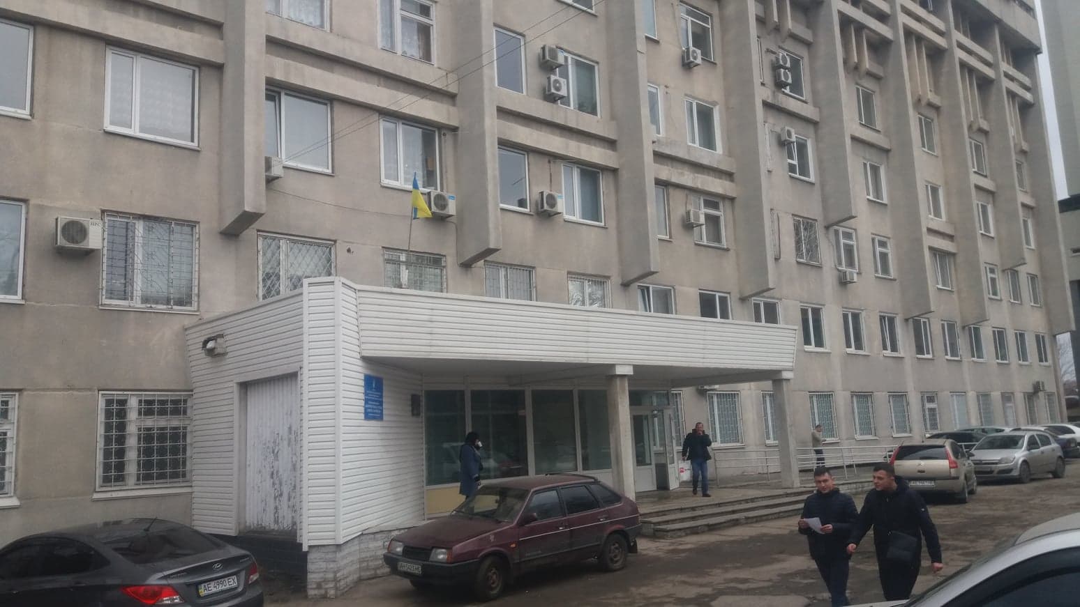 Сотни людей останутся без работы: в Днепре скандал из-за закрытия важной больницы