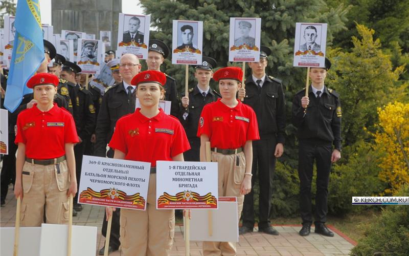 "Деды на палочках": в Крыму прошла очередная пропагандистская акция (фото)