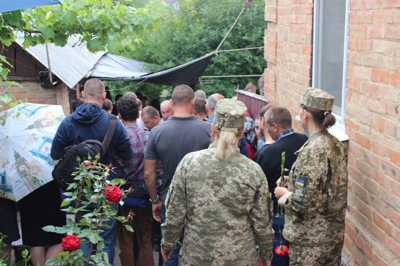 В Кропивницком простились с бойцом АТО Владимиром Ткаченко