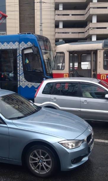 Второе столкновение за сутки: что происходит с киевскими трамваями