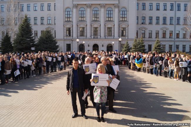 В Днепре ко дню рождения Шевченко устроили флешмоб