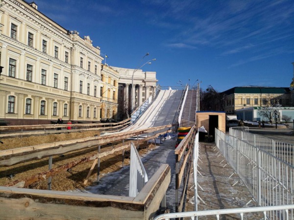 Центр Киева почти готов ко встрече нового года