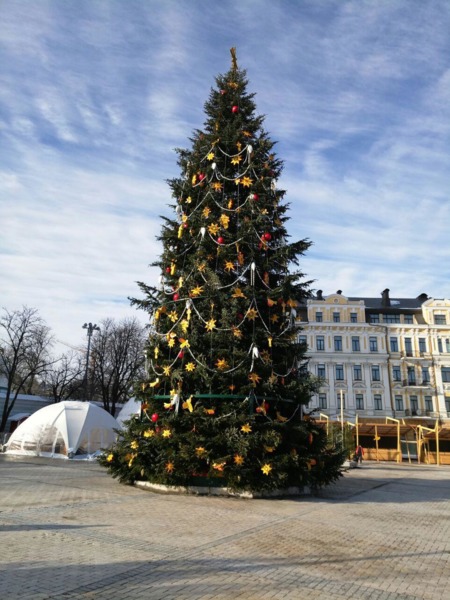Центр Киева почти готов ко встрече нового года