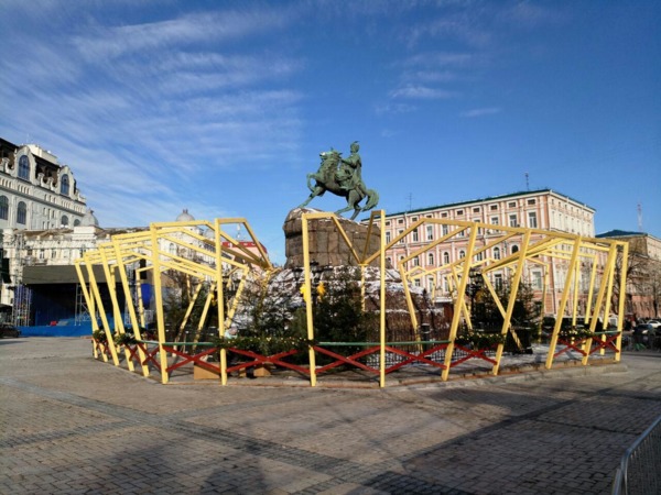 Киев готовится к Новому году 2017