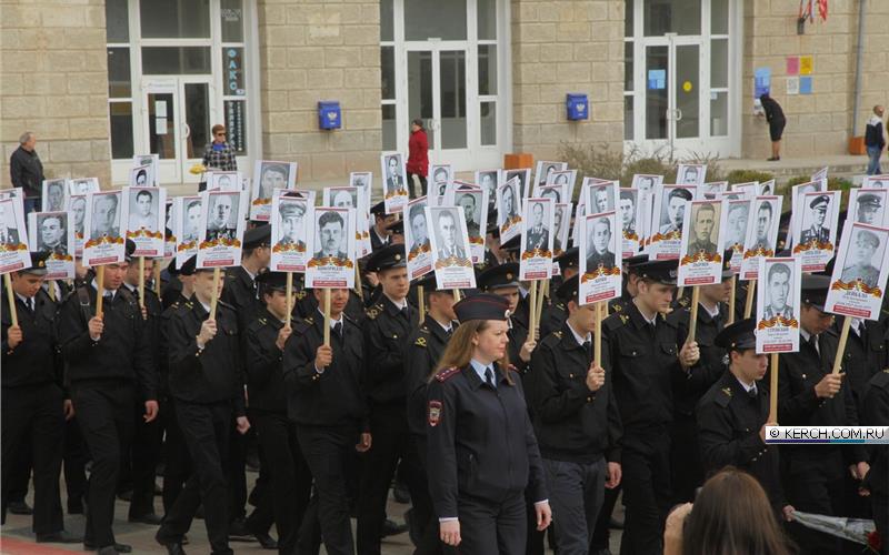 "Деды на палочках": в Крыму прошла очередная пропагандистская акция (фото)