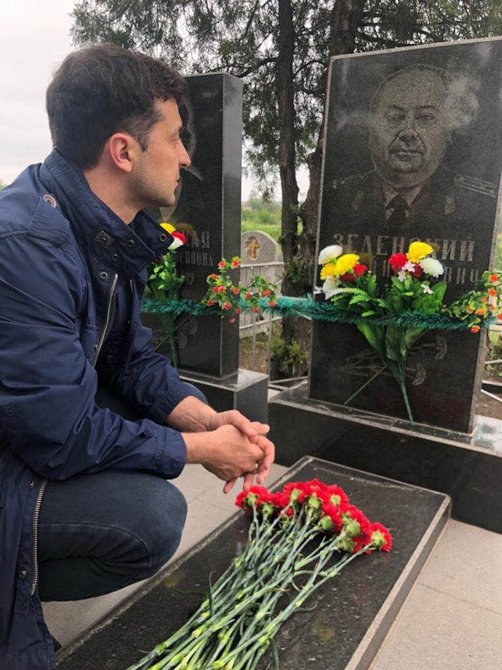 9 травня - наш День Подяки: Зеленський звернувся до українців (фото)