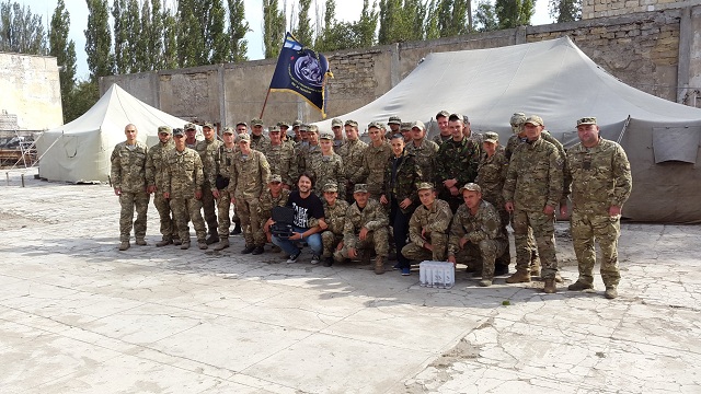 &quot;Простіть, зла на нас не тримайте&quot;: Притула зворушливо звернувся до загиблих героїв