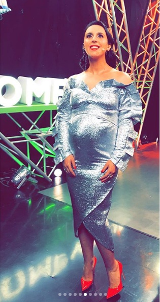 &quot;Світиться від щастя&quot;: Джамала показала кругленький животик (фото)