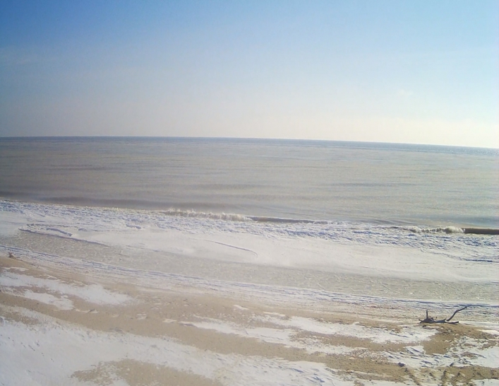 Холодна краса: чарівні знімки зимового Азовського моря