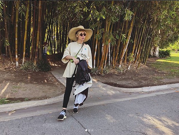 Беременную Лободу перепутали с голливудской поп-звездой (фото)