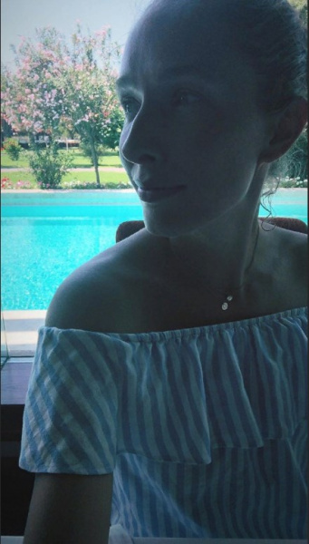 "Потрібно встигнути полінуватися": Горбунов та Осадча показали знімки з пляжного відпочинку (фото)