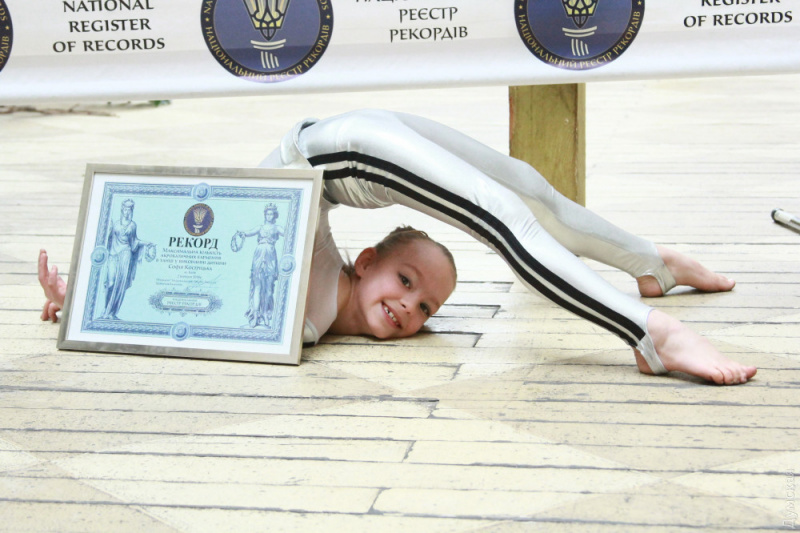 Семирічна мешканка Одеської області встановила рекорд України всього за пару хвилин