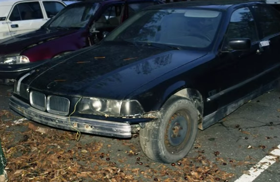 "Выбирайте, что кому нравится": террористы "ЛНР" показали свой "уставший" автопарк