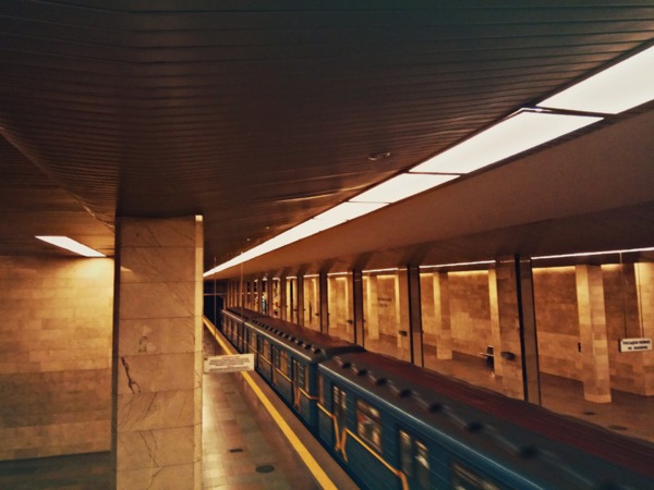 У мережі показали гарні стелі "зеленої" гілки київського метро (фото)