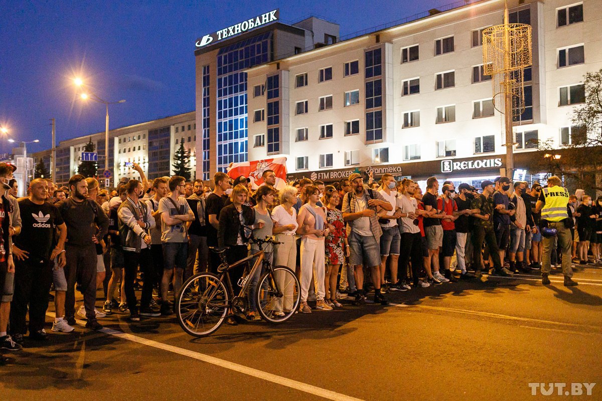 Настільки злим народ ще не був: фото протестів у Білорусі, які зачіпають за живе
