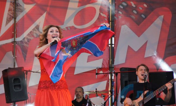 Газманов, Маршал і Циганова: в окупованому Луганську заспівали заборонені в Україні артисти (фото)