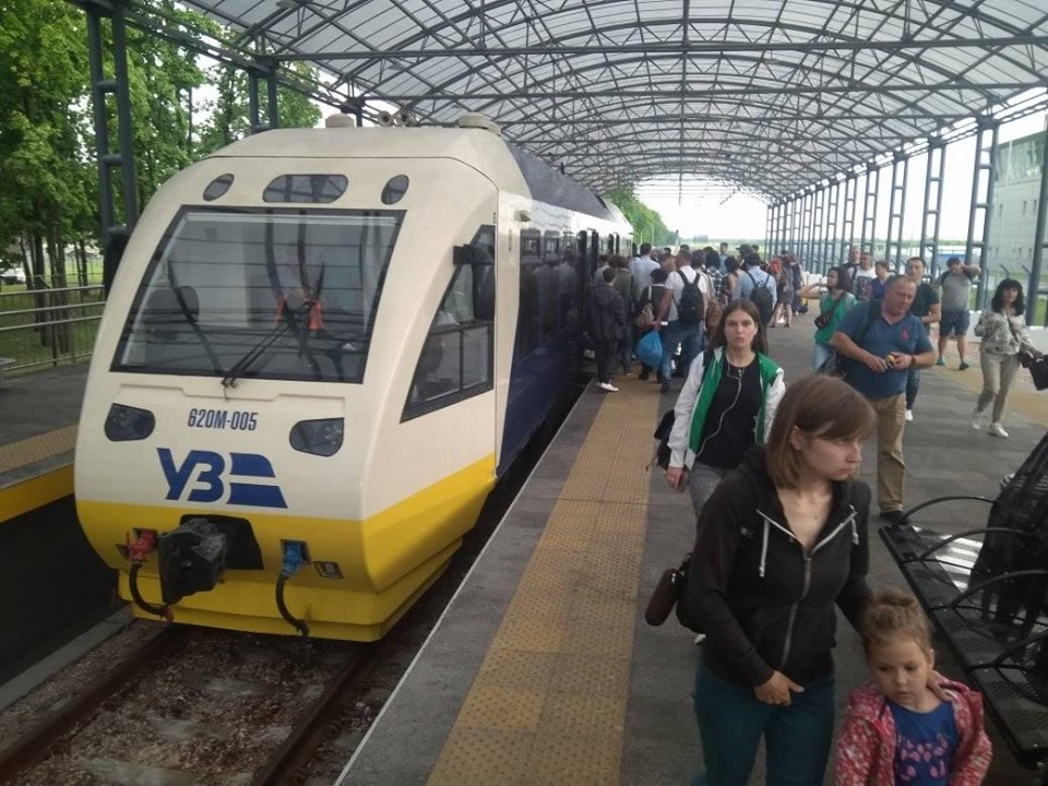 Самі винні: у мережі розповіли, як їздити "зайцем" на Бориспільському експресі