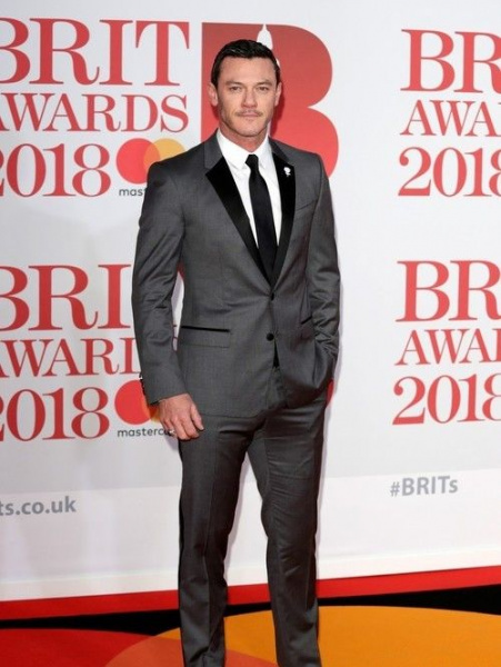 Стали известны победители Brit Awards 2018 (фото)