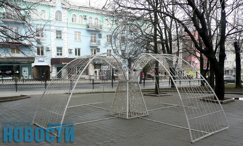 В сети показали предновогодний оккупированный Донецк (фото)