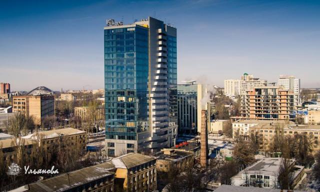 "Город притих": в сети показали свежие фото оккупированного Донецка