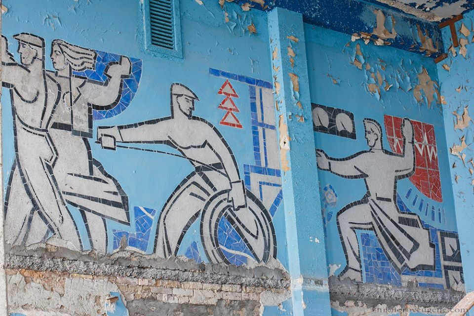 Декоративные панно в Речном вокзале 