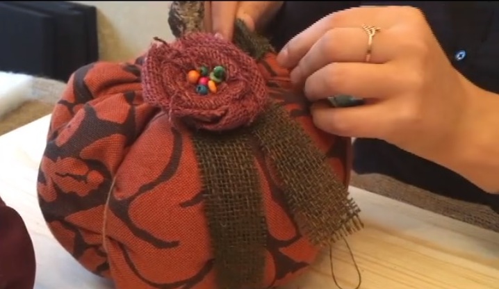 Поделки на Хэллоуин: оригинальный декор своими руками