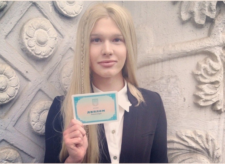 Від Бориса Апреля до Зіанджі: як змінювалася зірка-трансгендер (рідкісні фото)