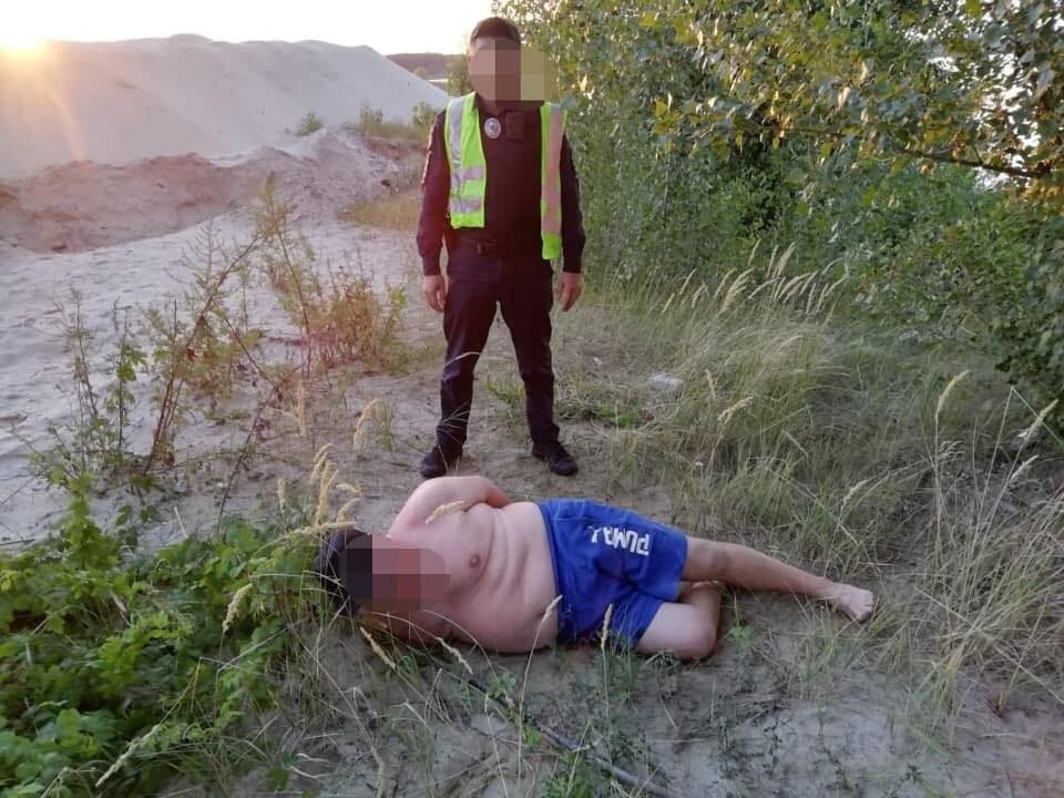 Під Києвом чоловік сім разів вистрілив в людину і втік: усі подробиці