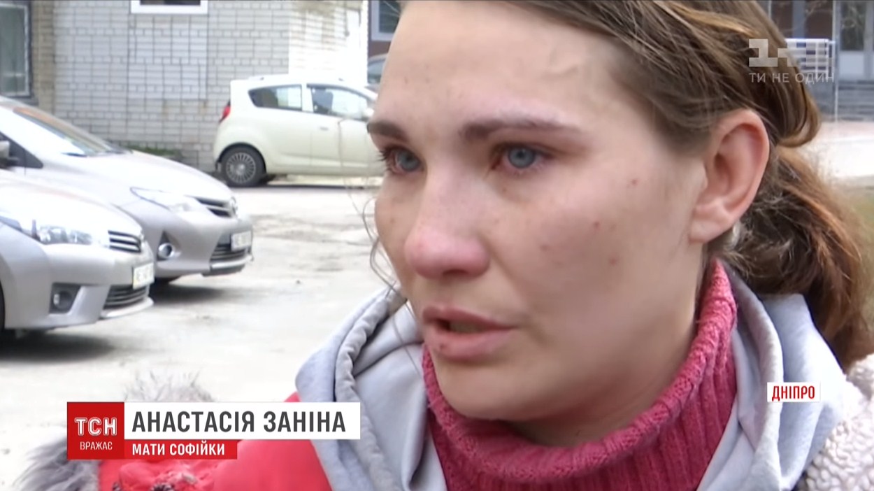 В Каменском врачи не хотят отдавать ребенка горе-матери (видео)