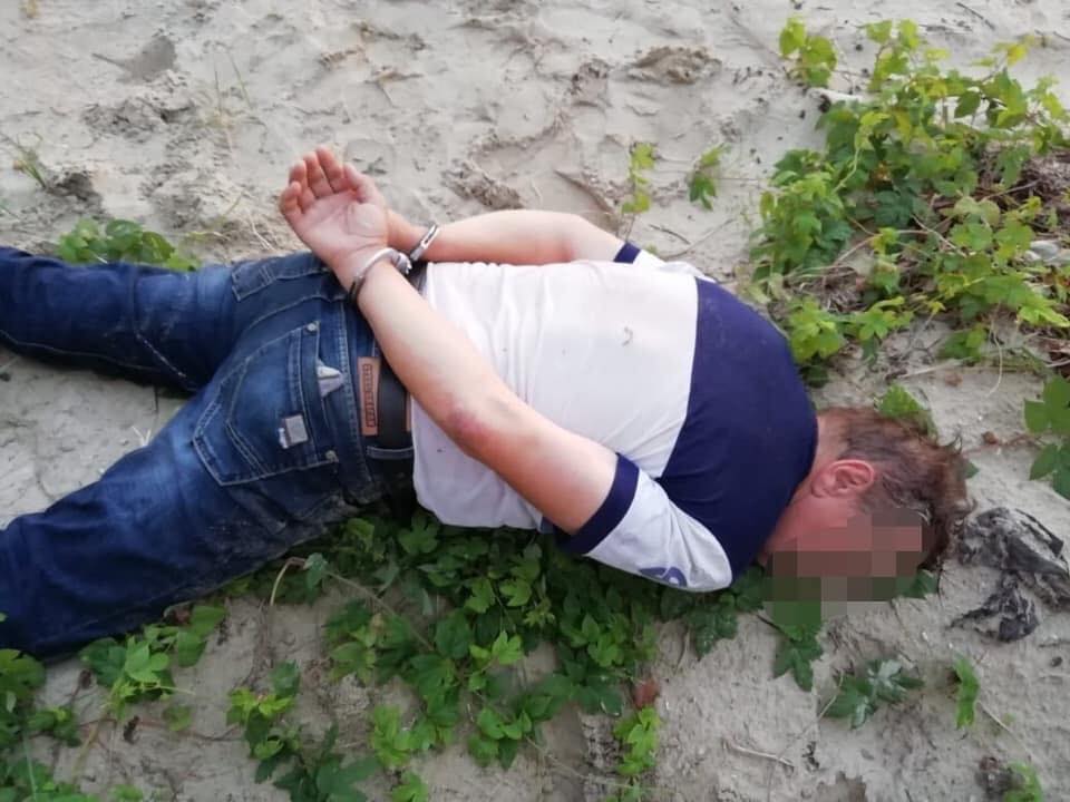 Під Києвом чоловік сім разів вистрілив в людину і втік: усі подробиці