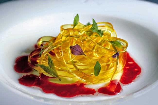 Складно повірити, але це їжа: 10 продуктів, які виявилися не тим, що ми про них думали