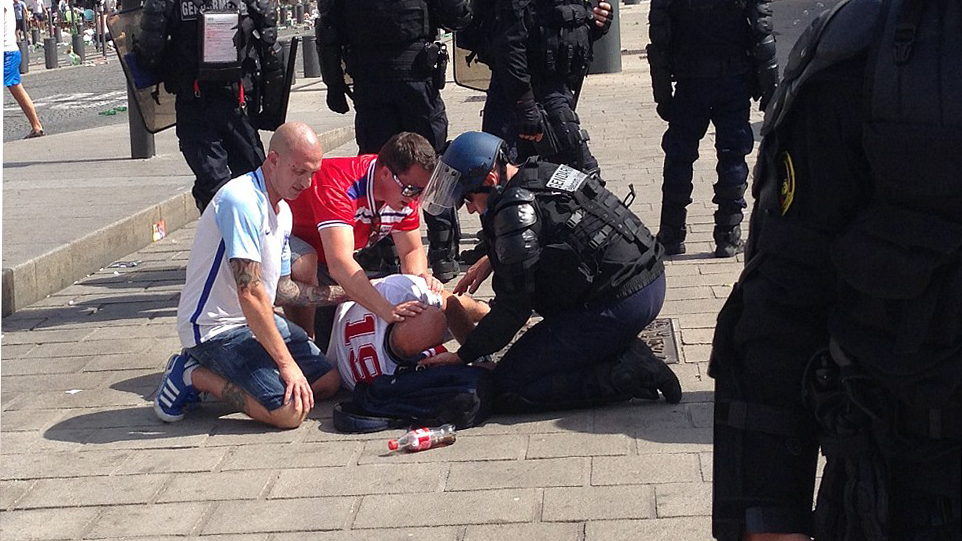 Столконовения в Марселе на Евро 2016