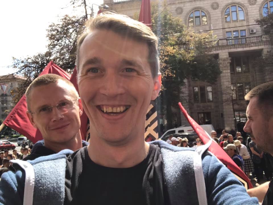 У Києві затримали відомого блогера і журналіста (відео)