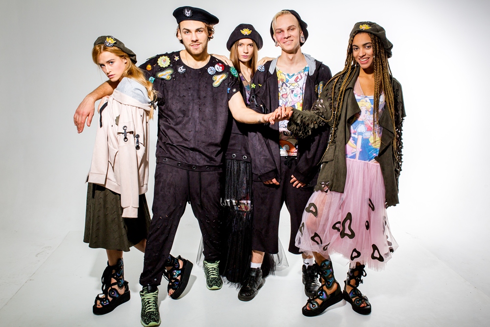 Береты с нашивками 