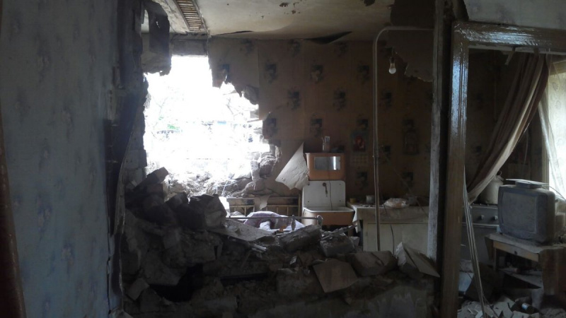 Последствия "русского мира": появились фото после очередного обстрела боевиками на Донбассе