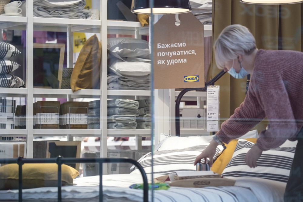 IKEA офіційно відкрила свій перший магазин в Україні: як він виглядає