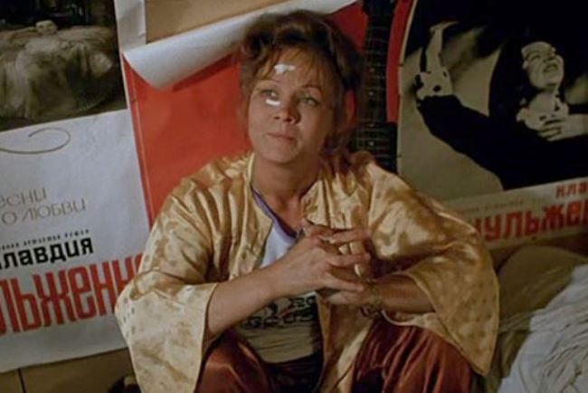 &quot;Сильные боли в сердце&quot;: в Москве госпитализировали известную актрису