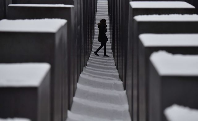 Опубликованы потрясающие фото непогоды в Европе