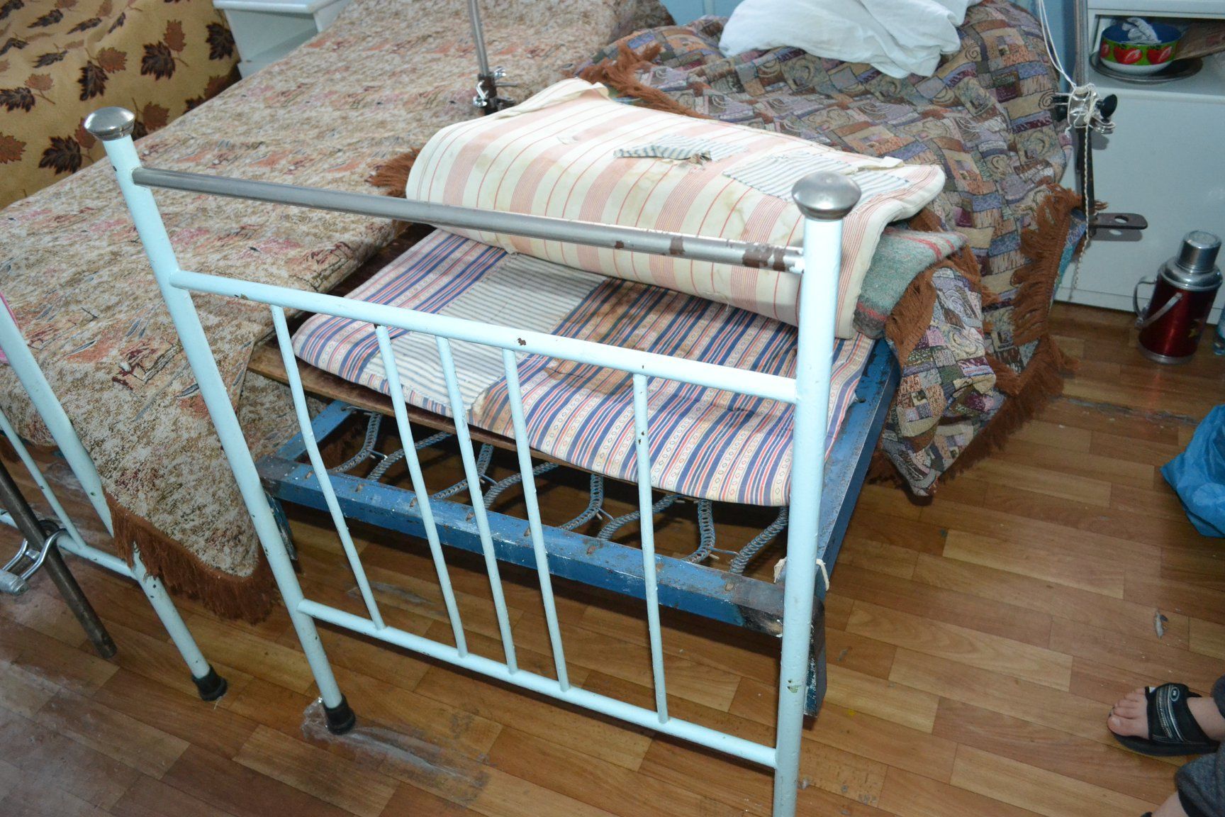 "Від болю гудзики від футболки з'їв": в Хмельницькому лікарі пять годин не могли допомогти постраждалій дитині