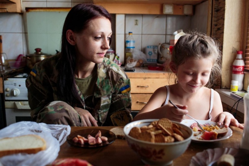 "В мире украинских женщин-воинов": фотограф из США показала уникальные портреты из АТО