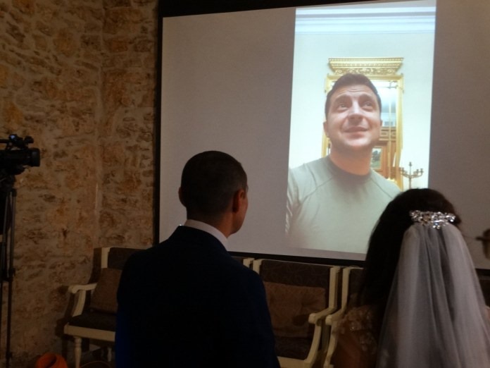 Щоб народилось багато діточок: Зеленський записав миле відео