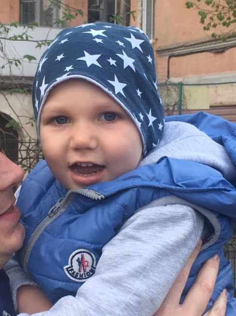 "Не может самостоятельно сидеть": украинцев просят помочь малышу с ДЦП (фото)